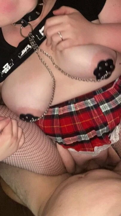 Right and wet pussy