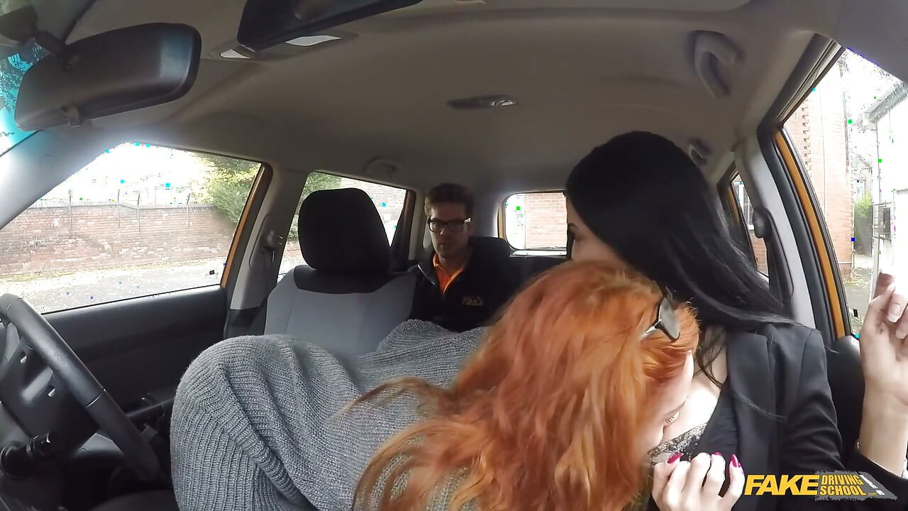 Fake Driving School - linda ruiva Ella Hughes implora por uma chance em vídeo de sexo hardcore