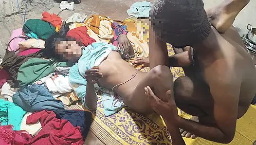 Desi village girl fucked by city boy takes advantage of summer weather in room