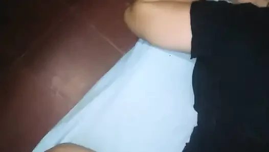 Kız arkadaşımı bir süre gece kapıyorum