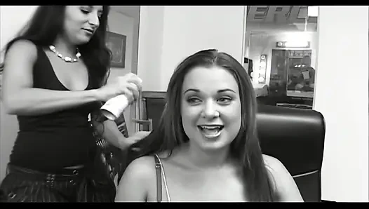 Aqua Hazel Gadis Gairah