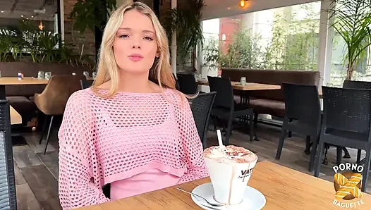 Güzel sarışın Jade götten sikiliyor!