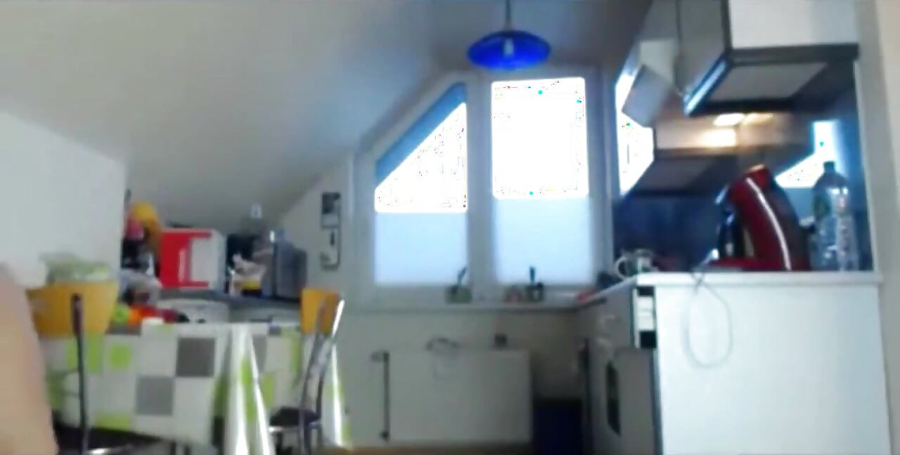 Neverovatna seksidea sa velikim dupetom pokazuje svoju prelepu pičku i šupak
