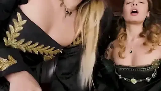 Vrcosplayx vanessa vega ve anna claire clouds ile ejderhaların üçlü dansı bölüm 1
