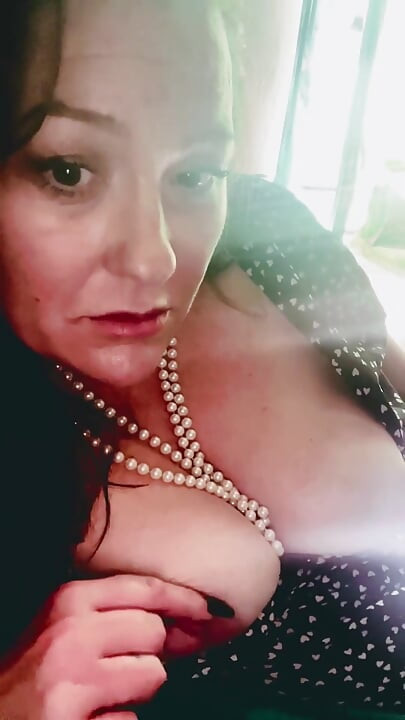 Hotwife Confession: Teasing My Cuck with BBC Fantasies