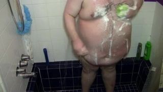 Gruby facet pod prysznicem # 3