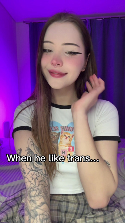 Apakah ada orang di sini yang suka gadis trans?