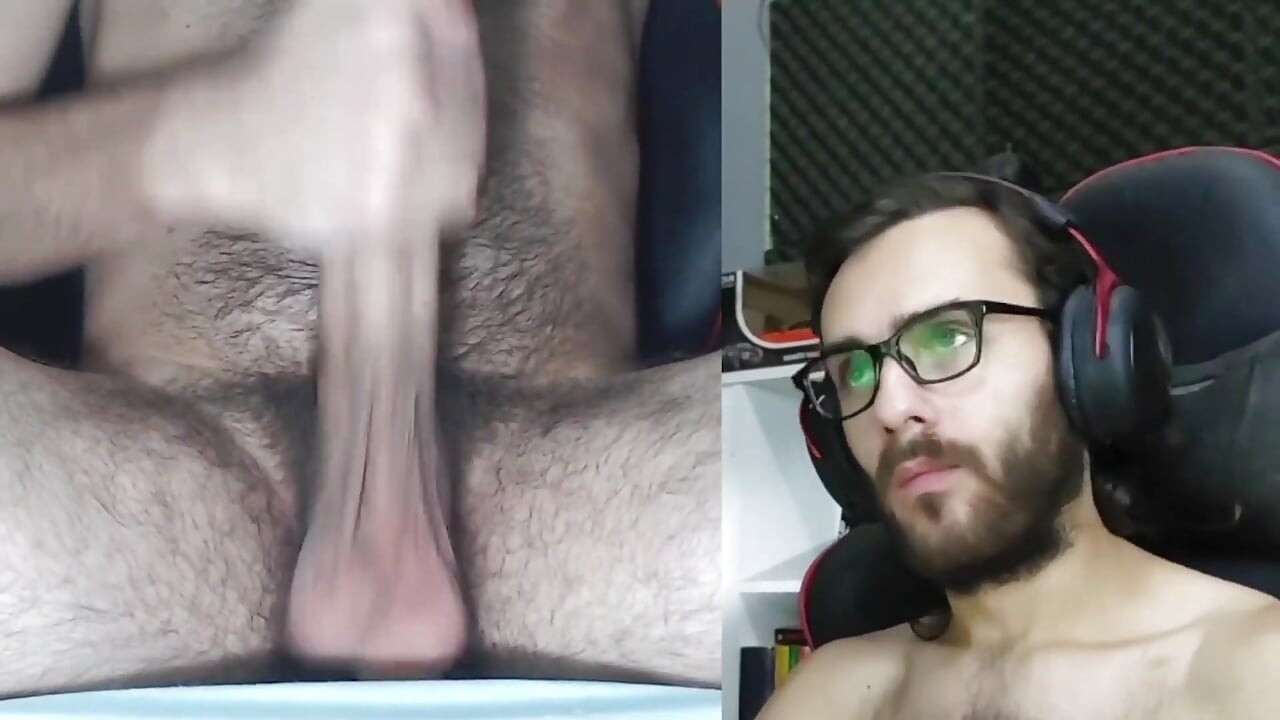 Masturbating Big Penis 4 Minutes, Look at the Face of Pleasure