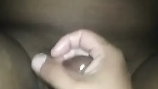 Handjob yang indah dari tante angelina
