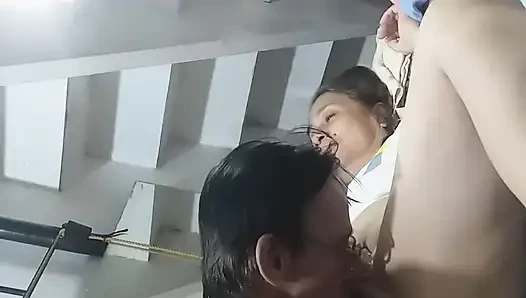 Kayınbiraderim beni baştan çıkardı .sikimi istiyor