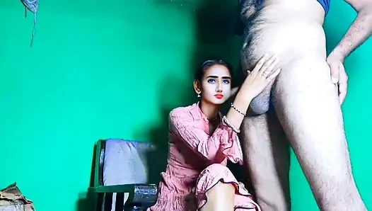 Gadis polos lagi pamer memek sempitnya dan menggoda teman sekelasnya. Gadis desa india lagi asik muasin memeknya di dalam ruangan