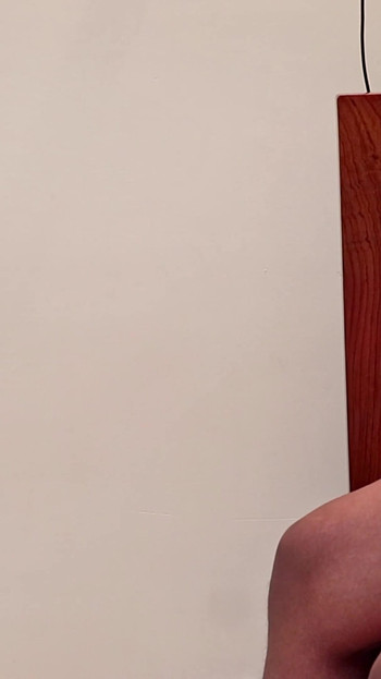 "Güzel Asyalı kız kayınbiraderi tarafından sert sikiliyor"dan önemli an