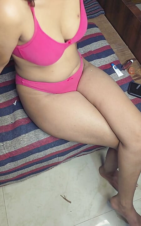 Desi ladki ki chudai jija ne sali ko room me le jakar choda full chudai video