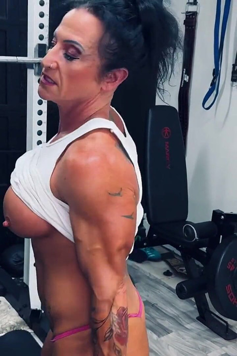Kandy Flexes and Controls Your Load