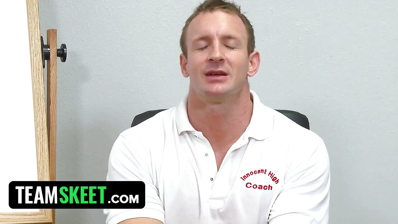 Small tits teen celebrated 4th of July with a college coach