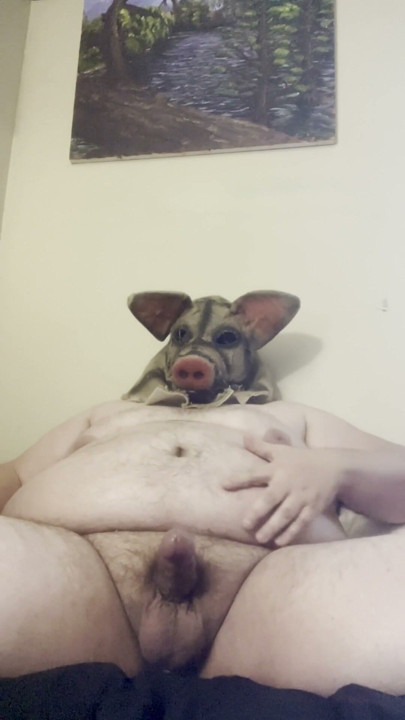 Fed amerikansk gris Bubba Burly Chub er tilbage og viser sin fede krop og pik frem | Klip 3