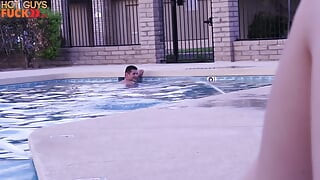 22yo College Jock Picks up Baddie at the Pool