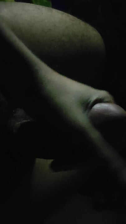 ชักว่าวควยแข็งใหญ่ในบ้านคนเดียว