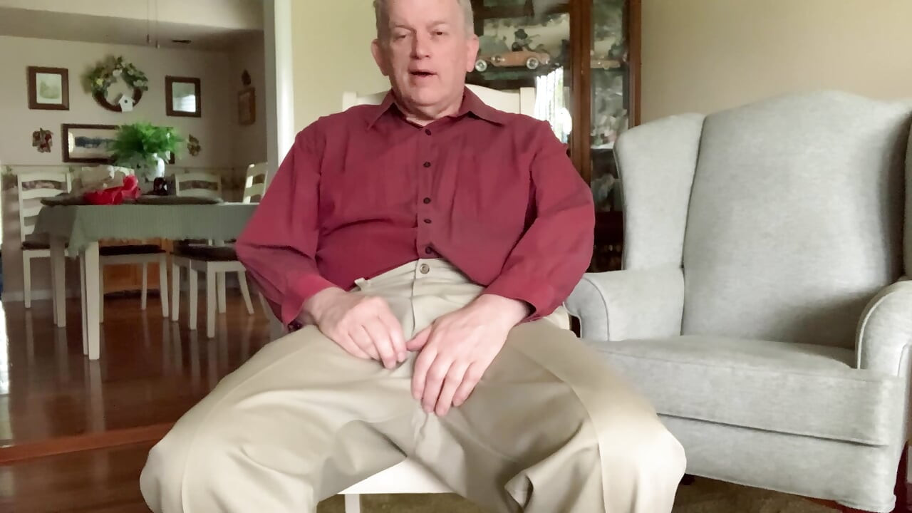 Daddy strips down to just loafers and masturbates