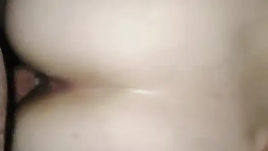 Ich habe meine frau mit dickem arsch hart gefickt, doggystyle, enge muschi, creampie, arschklatschen
