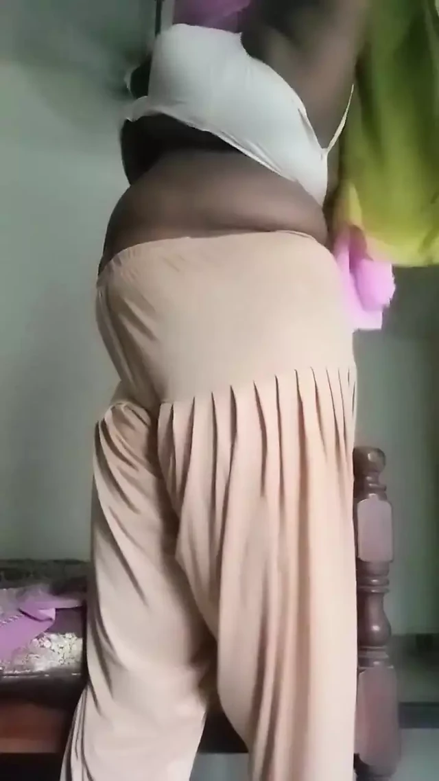 indian College Student BBW Showing Fingering Her Pussy on Camera