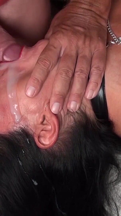 Jaw-dropping moment from "Perverted mouth fuck! Hard throat flooding with big cocks!"