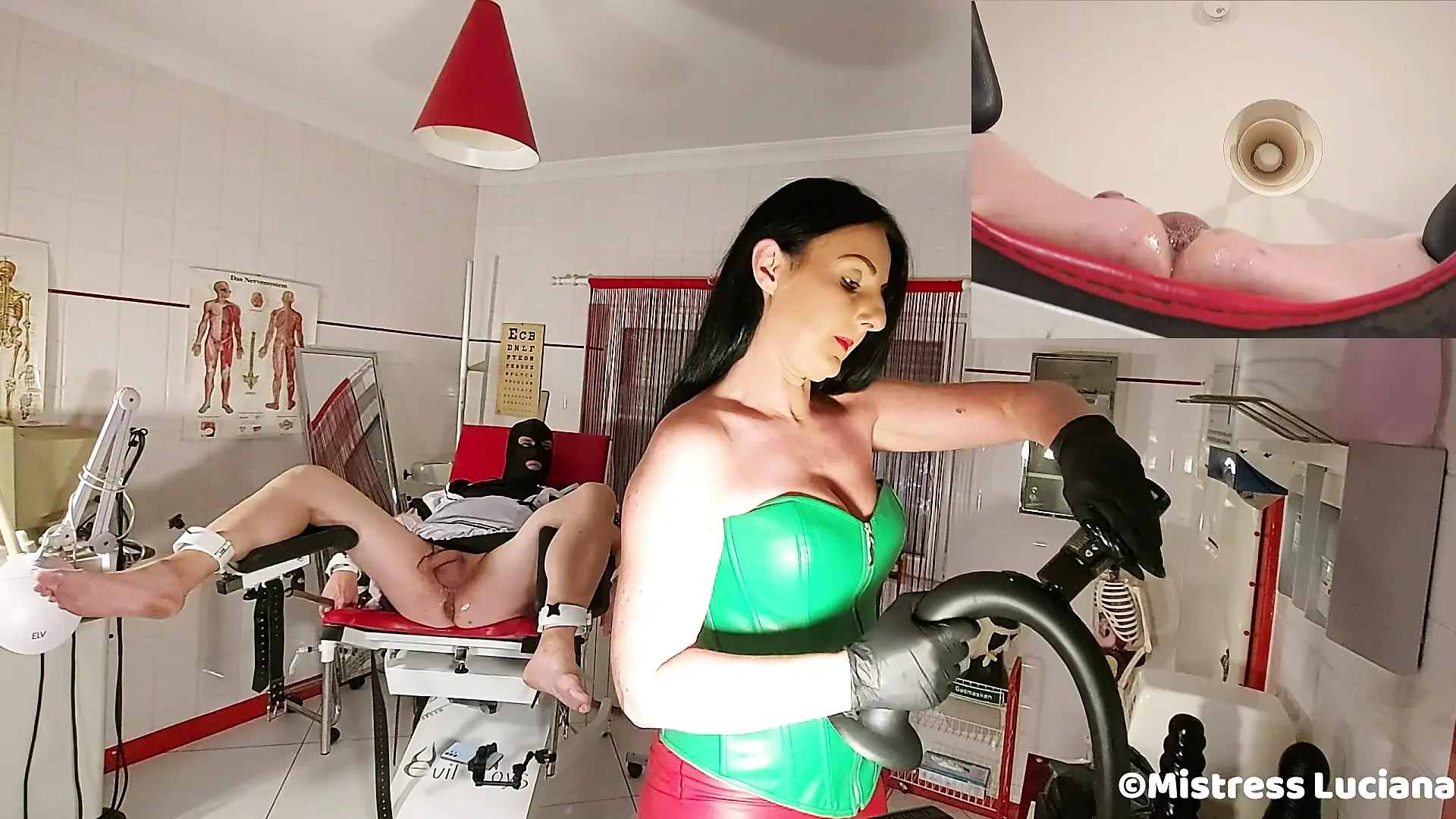 benutzter dildo Submissive slave gets anal wooden buttplug and spanked hard main image 1