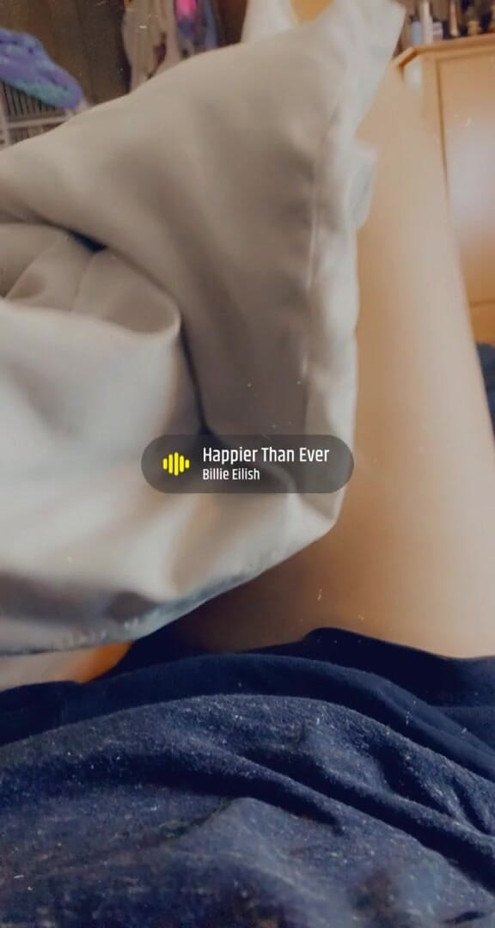 Little leg and feet action
