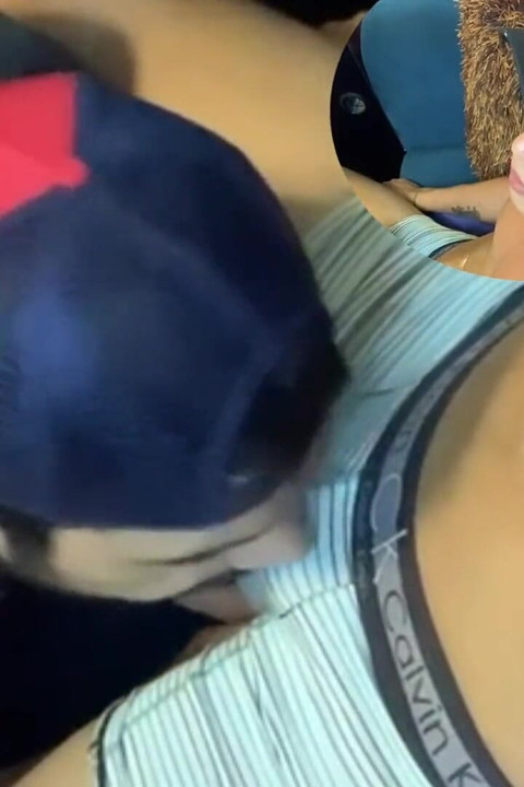 Penis Besar Hampir Tidak Masuk Ke Mulut Perawan Saya!