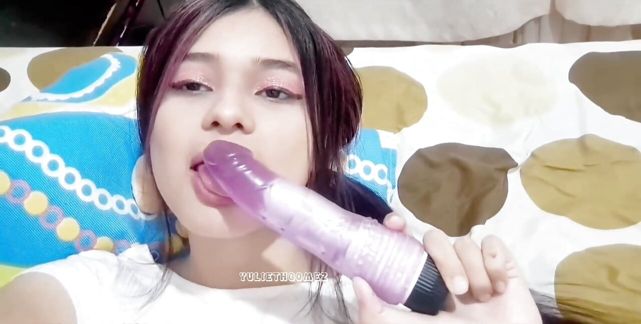 Cute Latina Teen