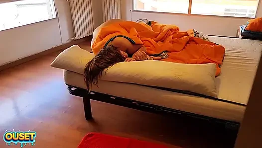 Big ass white with wide hips fucks with her husband's friend! Homemade porn!
