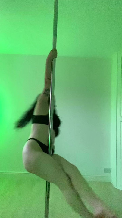 British big tit teen JOI dirty talk