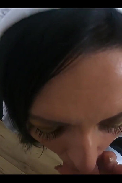 Nymphomaniac Maid Knows How to Suck Cock and Fuck