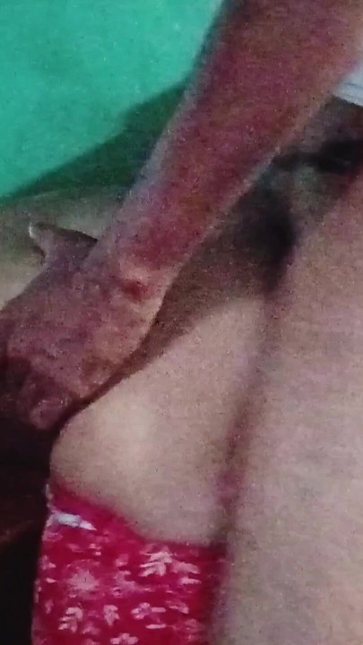Desi sister-in-law had sex in her room. | Clip 1
