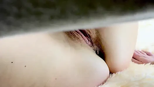 Sanfter cunnilingus und anus-stimulation führte mich zu einem starken orgasmus.