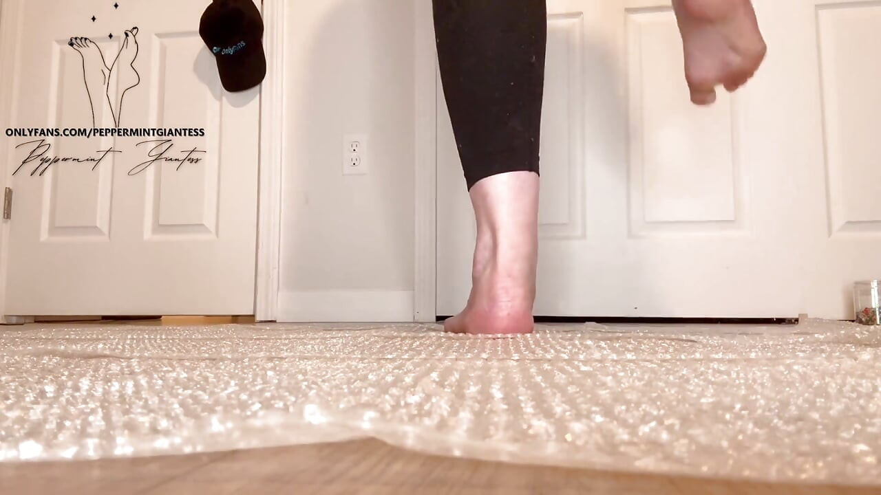 Bubble Wrap Popping Goddess Size 16 Feet