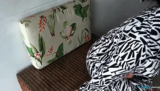 She's a Queen and Licking Her Vagina Is My Best Job