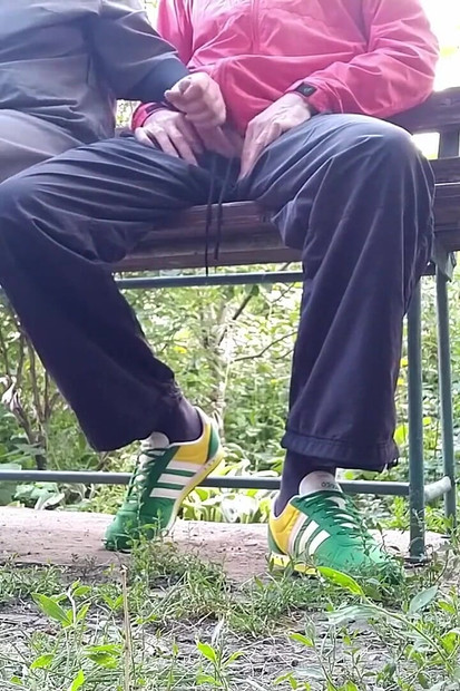 Nepokolebljiva zrela debela kurva natjerala me da svršim