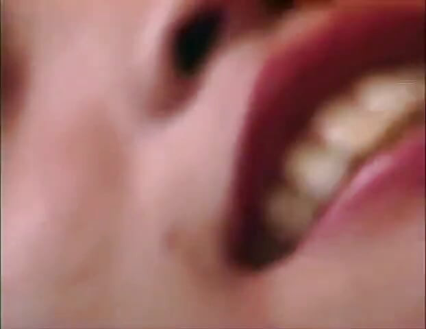 Мілфи виходять з-під контролю на секс-вечірці