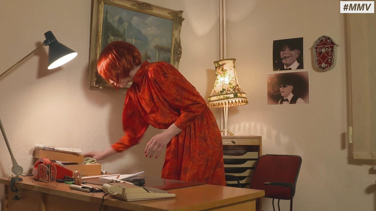 Alman gırtlağına kadar alma orta yaşlı seksi kadın filmi