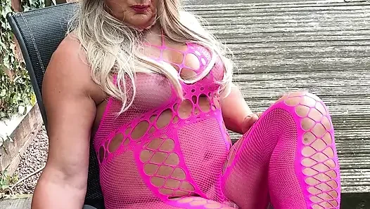 Sexy Crossdresser Kellycd2022's in pink fishnet catsuit and heels