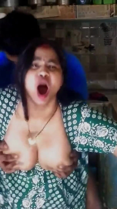 Desi Bhabhi Big Boobs Cleavage Tease in Kitchen Hot Indian Village Girls Exposed Hindi Video | Clip 2