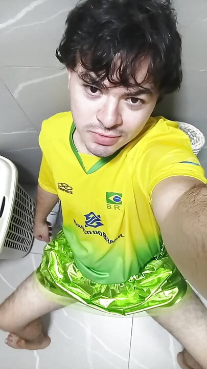Brasileña mariquita twink femboy