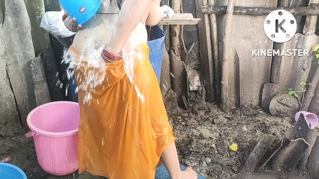 Anita yadav topless bathing boobs