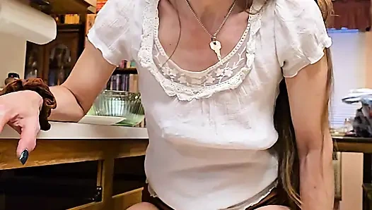 Longpussy. Kadın gücü. Narin ve talepli.