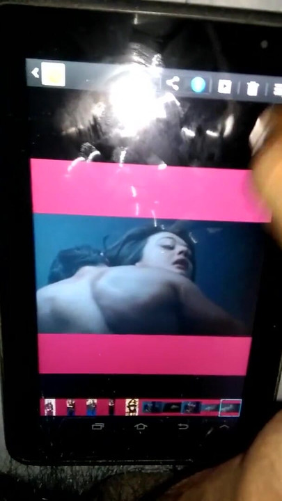 Iconic moment from "Preity Zinta prettiest cum tribute"