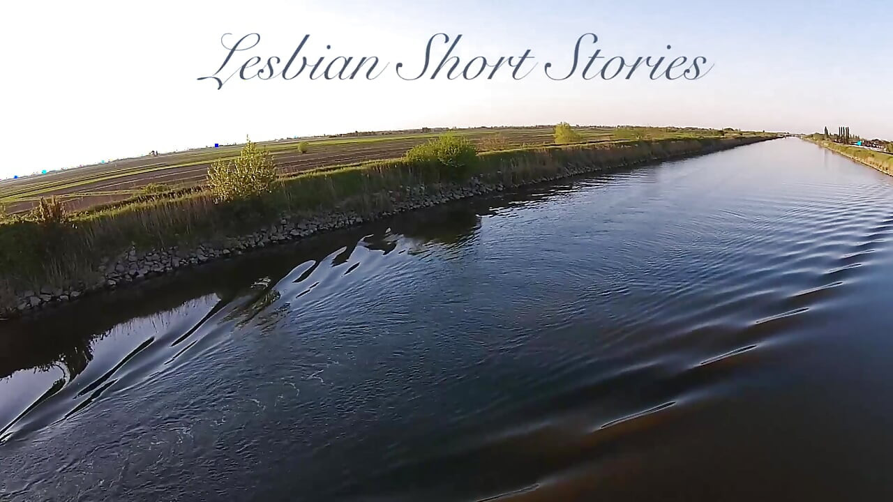 Karina Grand - 프란체스카 디 카프리오 레즈 스트랩