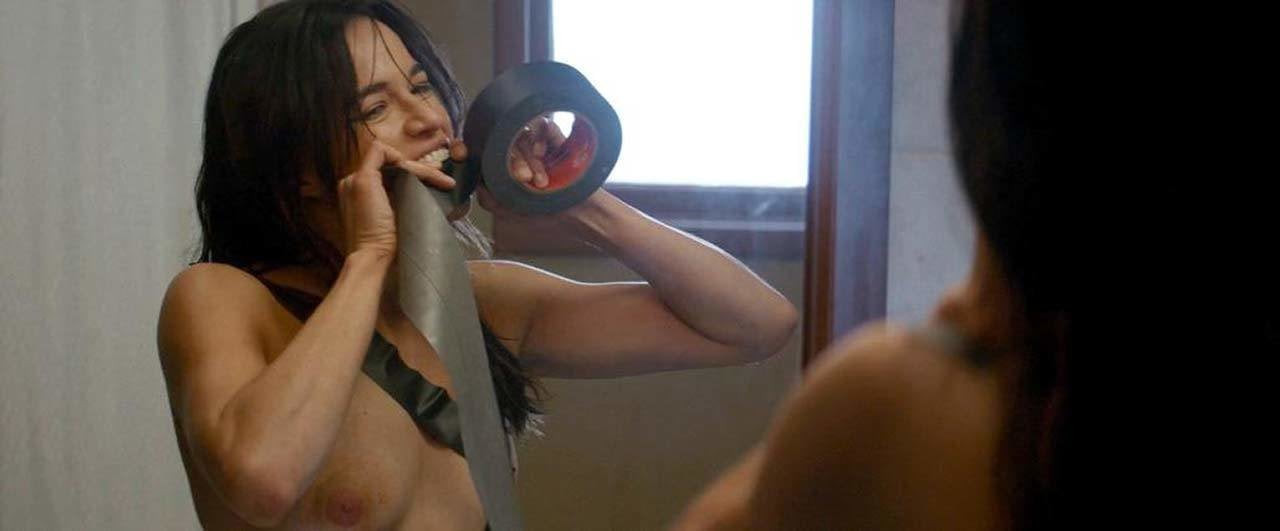 Michelle rodriguez ฉากเปลือยท่อนบนบนบน scandalplanet.com