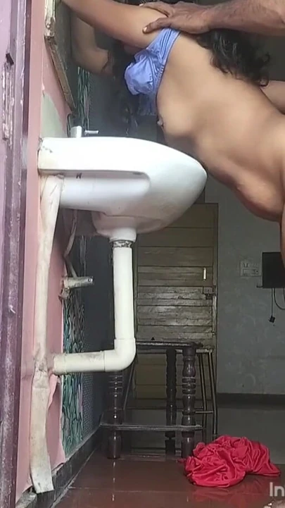 Momento cautivador de "hermanastra habitación privada en perrito"