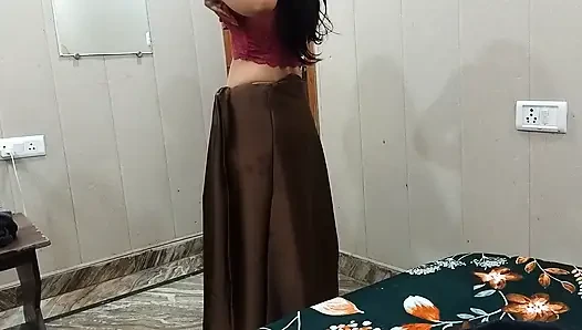 Untuk pertama kalinya, dia memasukkan kontol tebalnya ke pantat Radha untuk pertama kalinya audio hindi xxx, mms, seks.